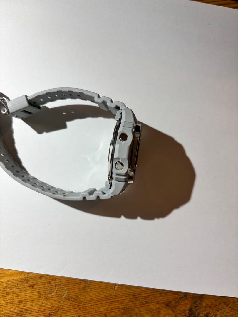 後継現行品G-SHOCK DW-H5600MB メタルベゼル 心拍計搭載