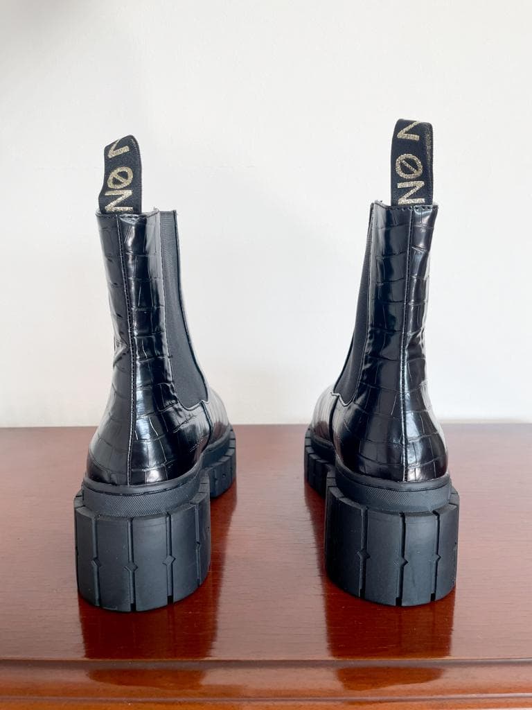 新品★NO NAME（ノーネーム)サイドゴアブーツ 黒 クロコ柄 39⭐︎お値下げ
