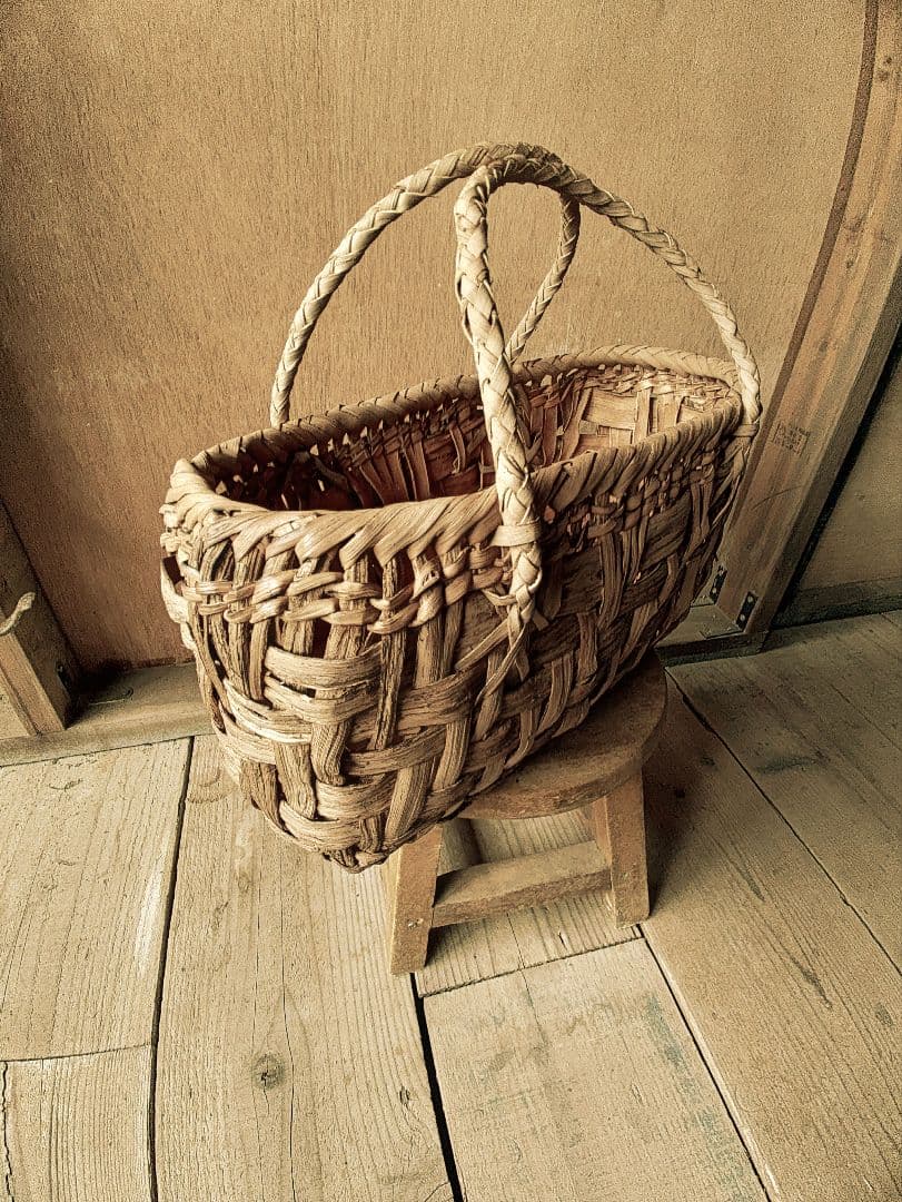 み*ん様 信州安曇野の山葡萄かごバック。里山手仕事。