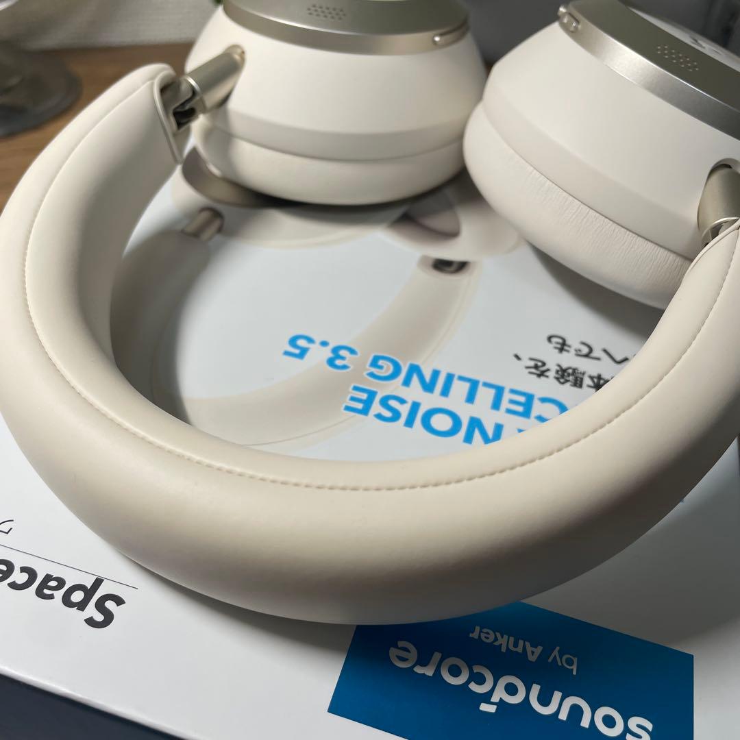 Soundcore Space One Pro シャンパンゴールド