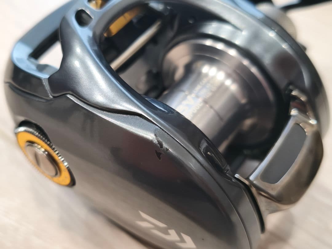 ダイワ 17タトゥーラ svtw 6.3 右ハンドル