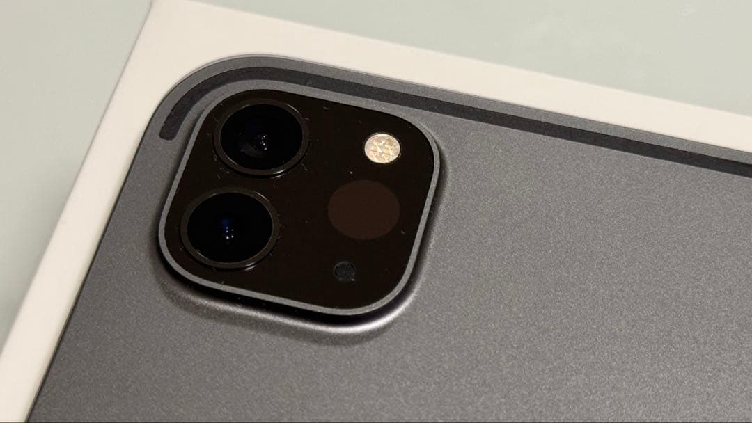 iPad Pro 12.9インチ（第4世代）　A2229 128GB