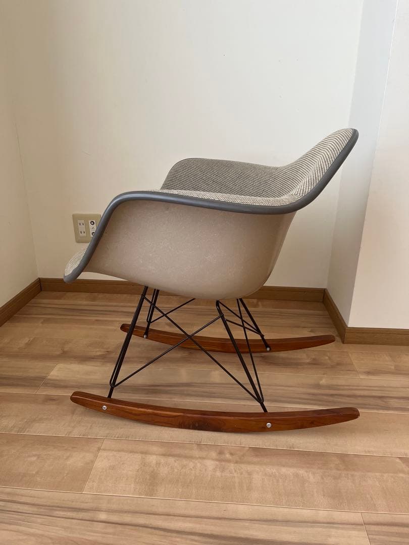 イームズ　アームシェルチェア　ジラルドファブリック　ロッキン　ハーマンミラー