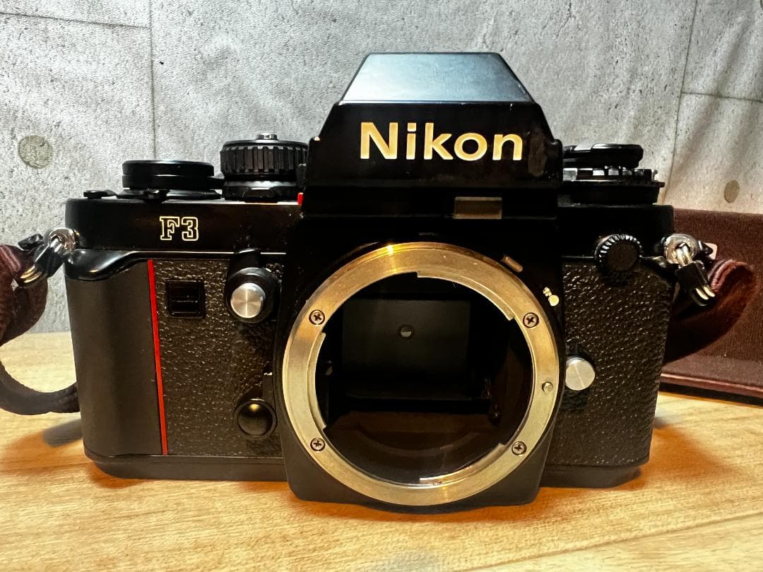 d*9様 Nikon 名機 フィルム一眼 F3 / Micro-NIKKOR 5