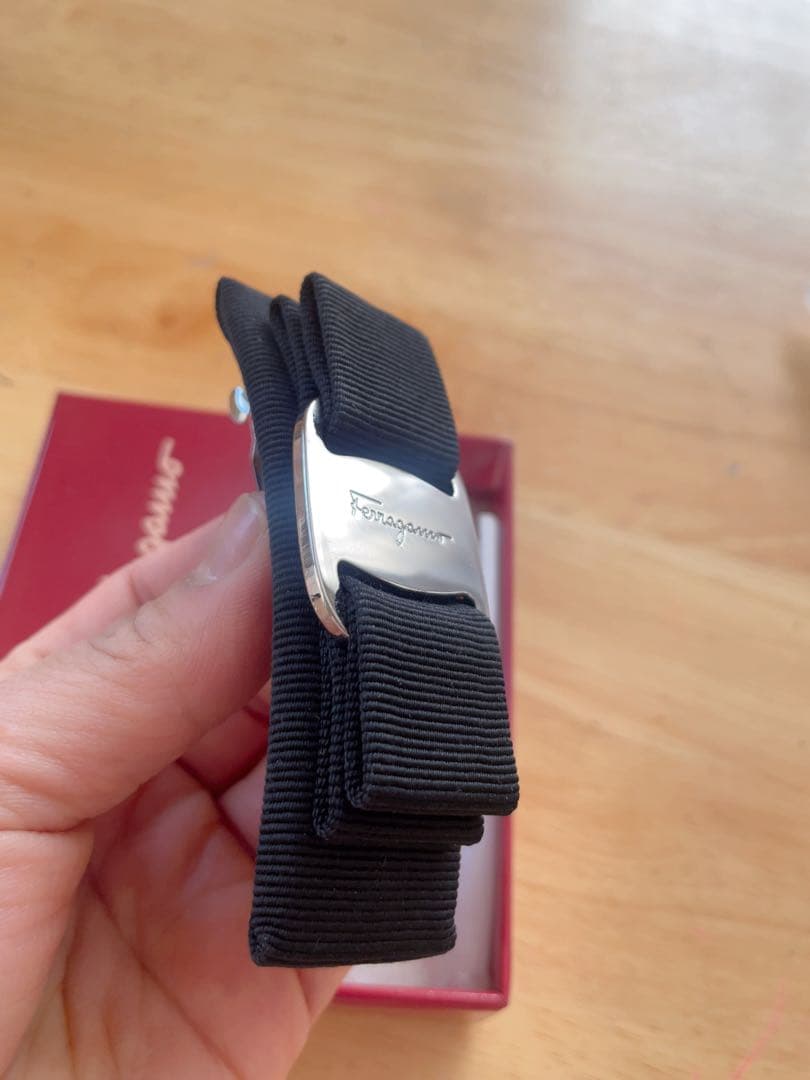 フェラガモ ヴァラ リボン バレッタ ヘアクリップ ヘアアクセサリー ブラック