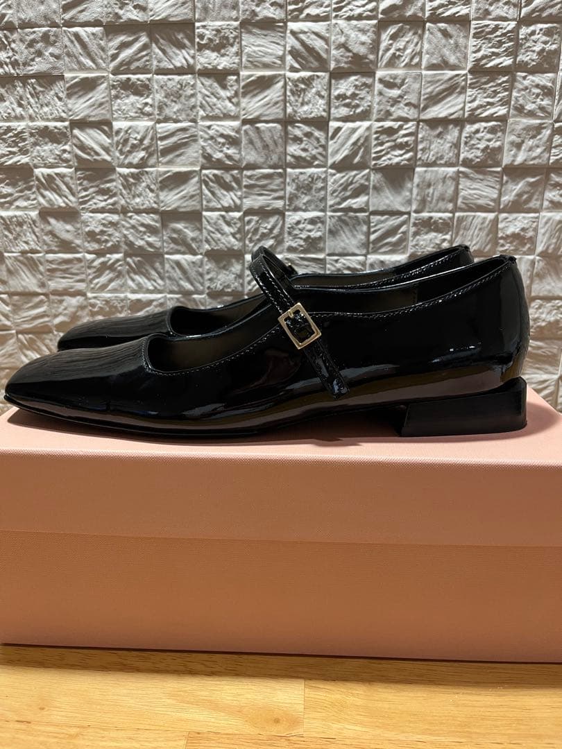 美品ファビオルスコーニ　スクエアトゥブラックエナメルマリージェーンシューズ　38