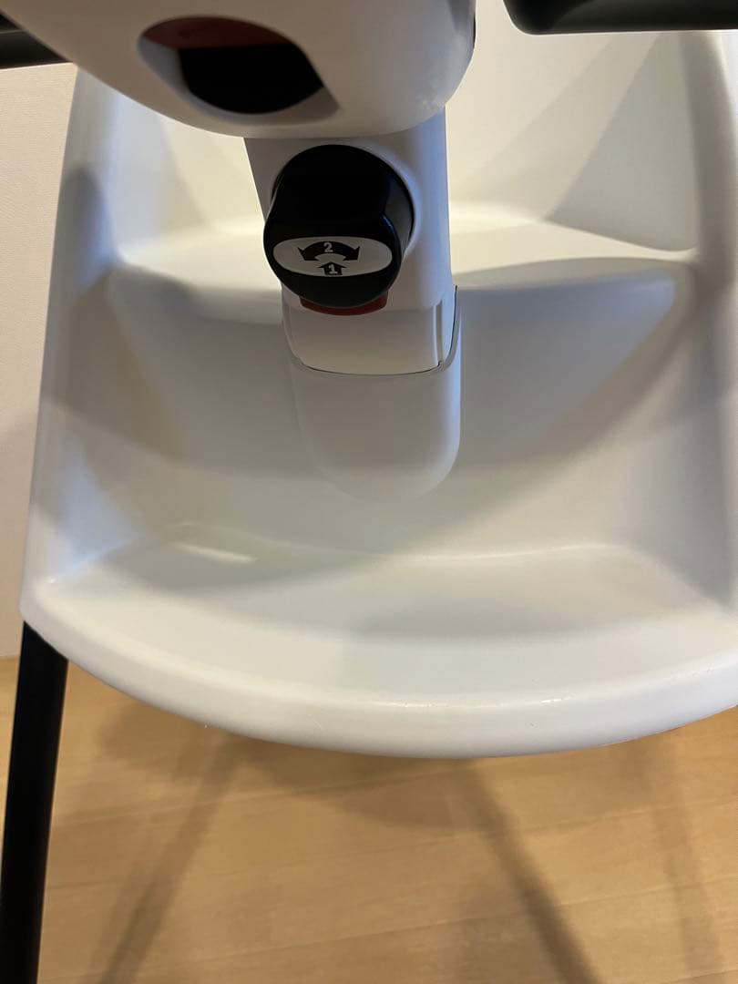 超美品　BabyBjorn ベビービョルン ハイチェア　ベビーチェア　ホワイト