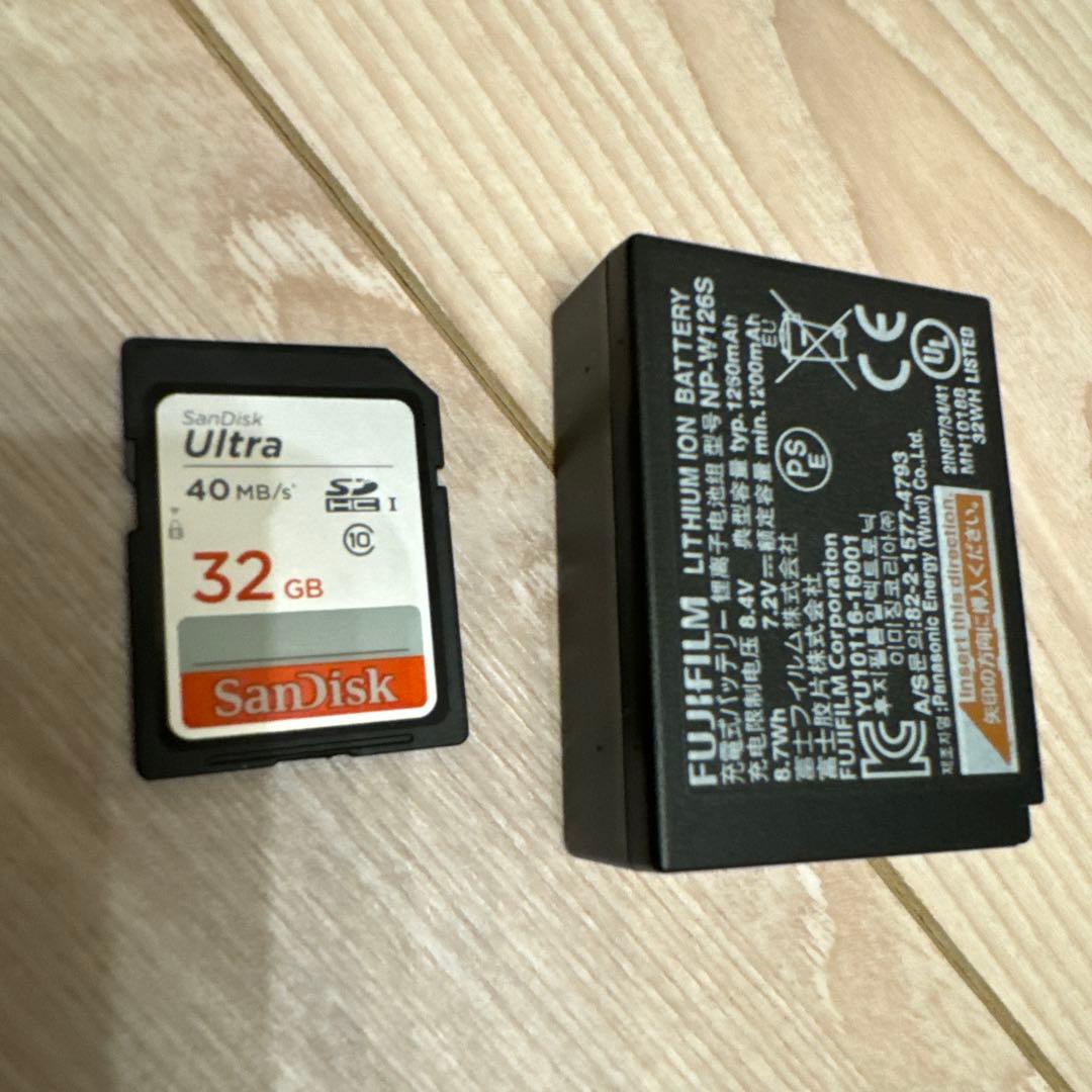 【美品】Fujifilm X-A5 ミラーレス一眼 レンズセット