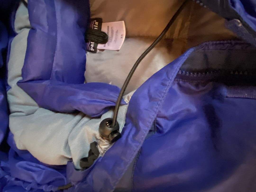 週末限定　希少なXSサイズ　パタゴニア ダウンパーカ　ダークブルー　フィッツロイ