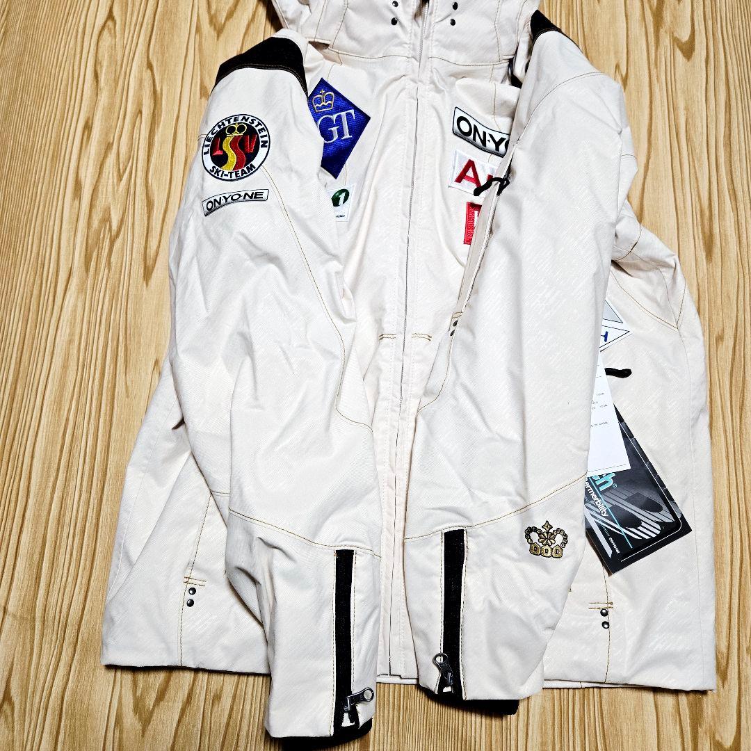 【未使用】オンヨネ　スキーチーム　アウディ　メンズスキーウェア　スノボウェア　M