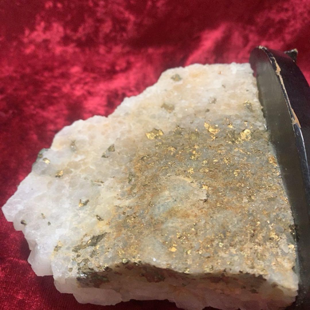 水晶クラスター黄鉄鉱入り　青森産