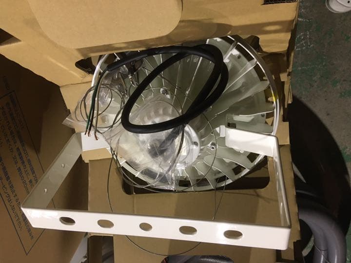 まきぞうさま専用 倉庫やガレージに！ティーネットジャパンLED照明　2個