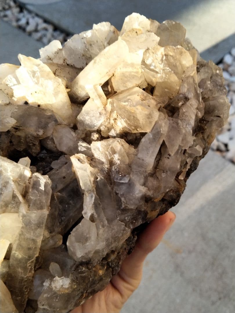 長野県　天然水晶　栗生水晶山産　水晶　原石　1.9キロ　大サイズ　早い者勝ち