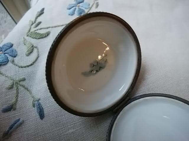 リモージュ　飛行船　小箱　ピルケース