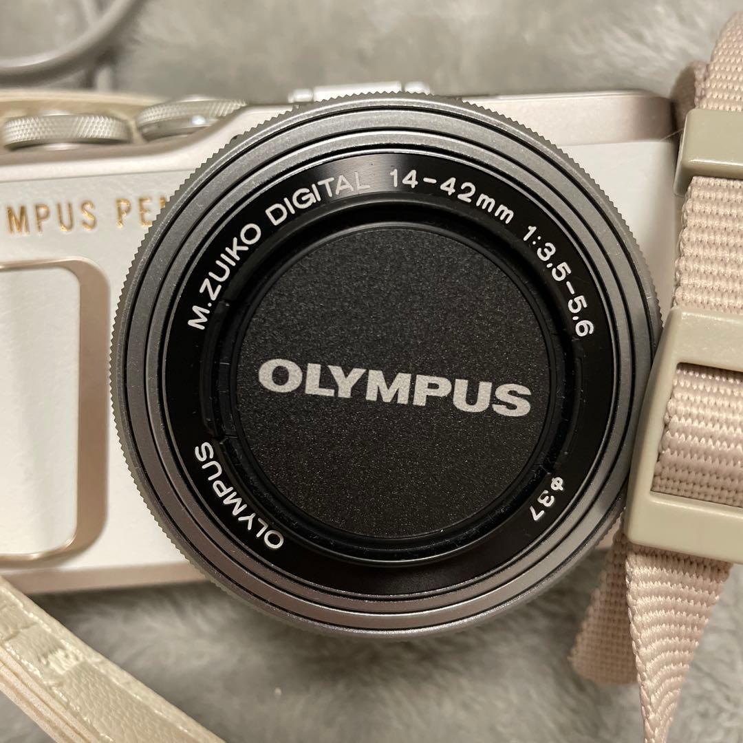 OLYMPUS PEN E-PL10 ホワイト 本体とレンズ付き