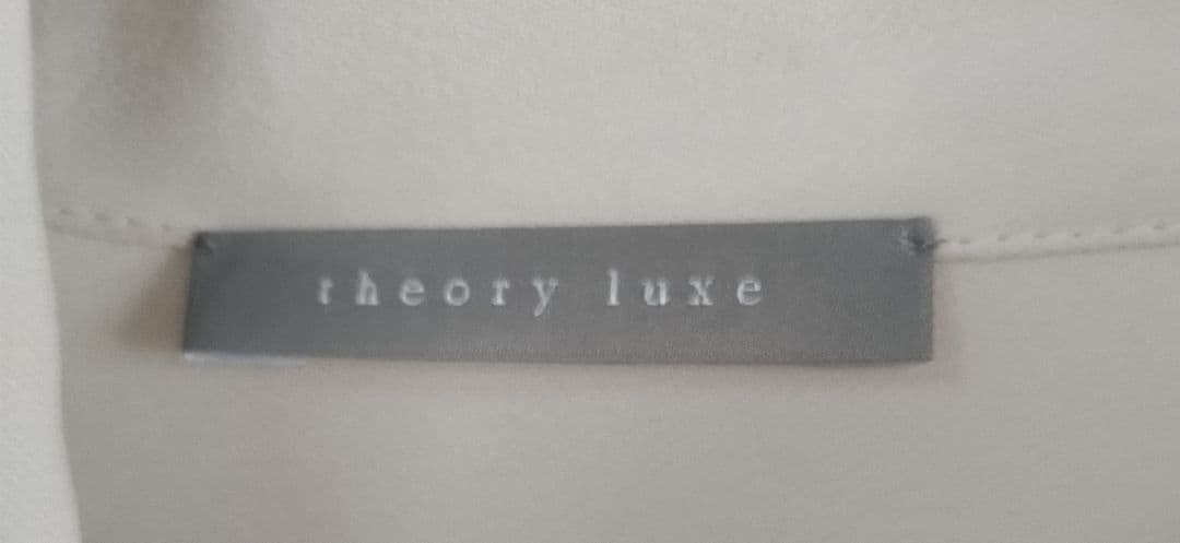 セオリーリュクス　ボウタイブラウス　HEAVY PEARL