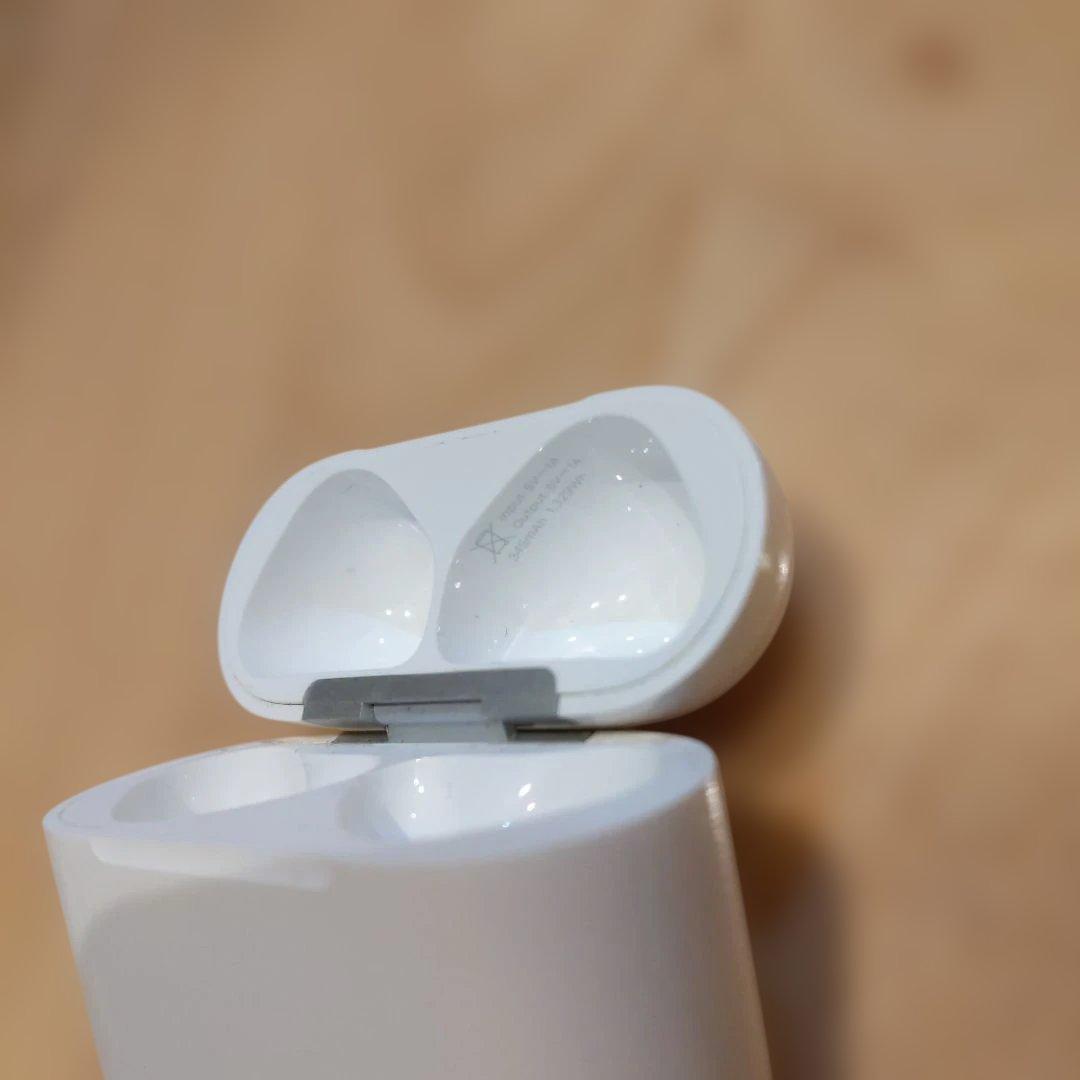 イヤホン airpods