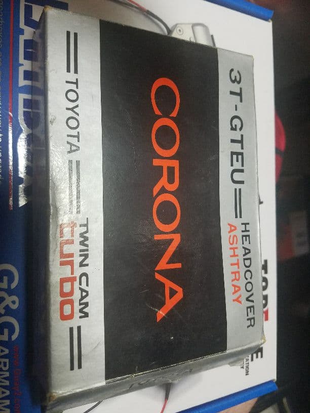 貴重 トヨタ 3T-GTE 型 灰皿 旧車 DOHC 8バルブ 1800GT