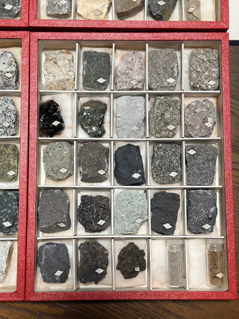 岩石標本　‐ ROCK COLLECTION ‐ 日本地科学社　岩石　（ニチカ）