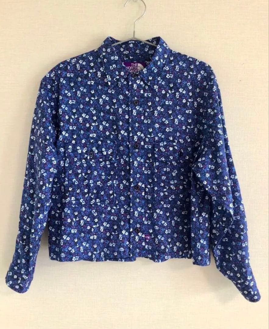 新品タグ付き ノースフェイスパープルレーベル フラワープリントクロップドシャツ