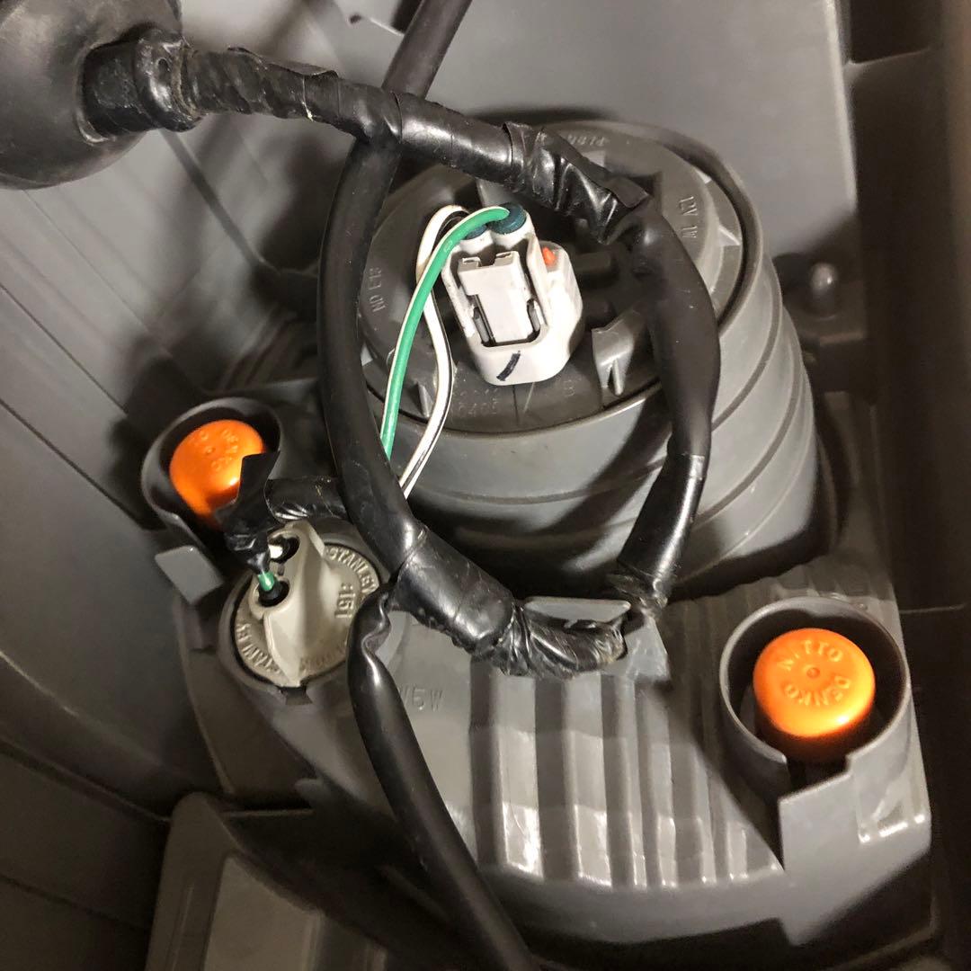 アクア　テールランプ　NHP10 純正