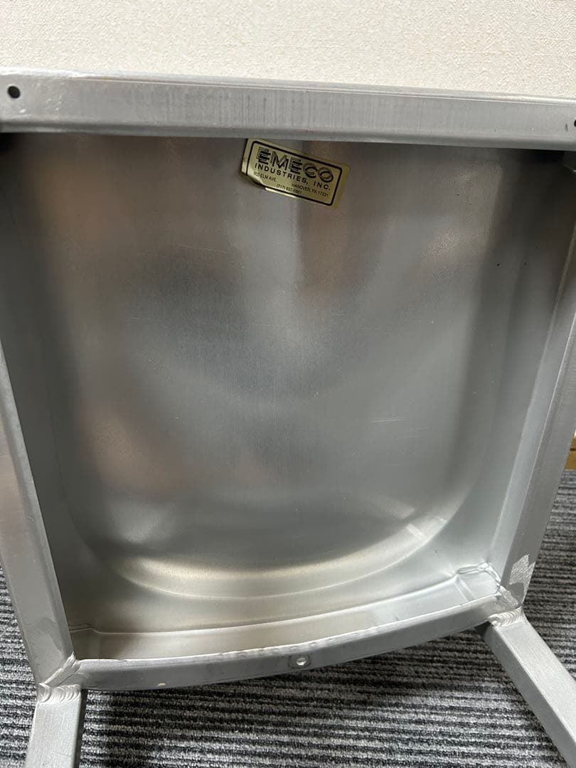 エメコ emeco navy chair1006