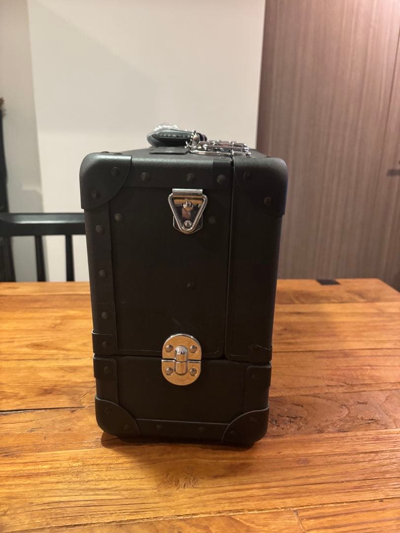 shu uemura メイクアップトランクケース ブラック