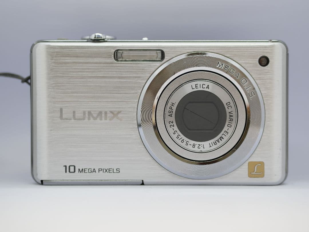 デジタルカメラ DMC-FS7