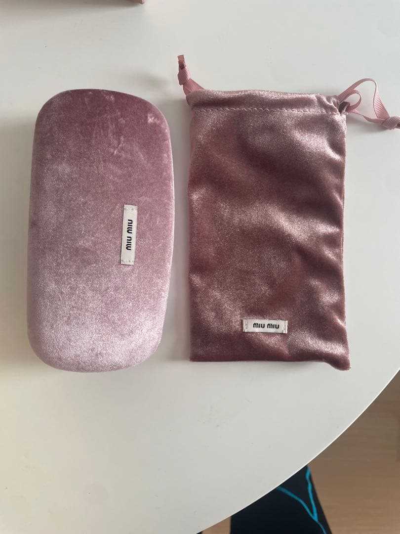 miumiu リムレスメガネ