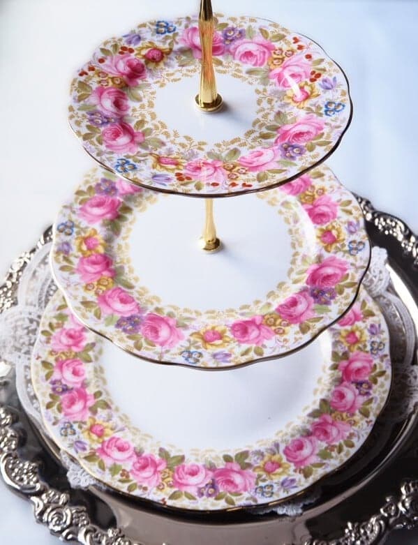 ロイヤルアルバート　セレナ　スリーティアーズ　スタンド　F4