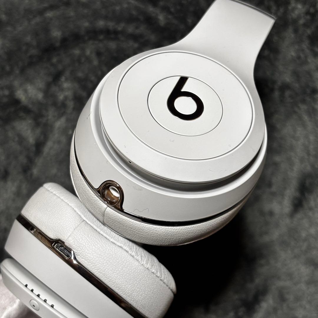 beats solo 3 wireless ヘッドホン マットシルバー