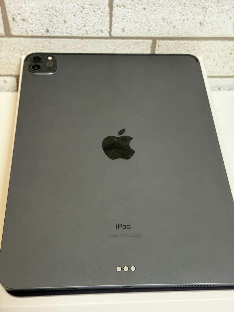 iPad Pro第2世代 本体WIFI 128GB Magic Keyboard