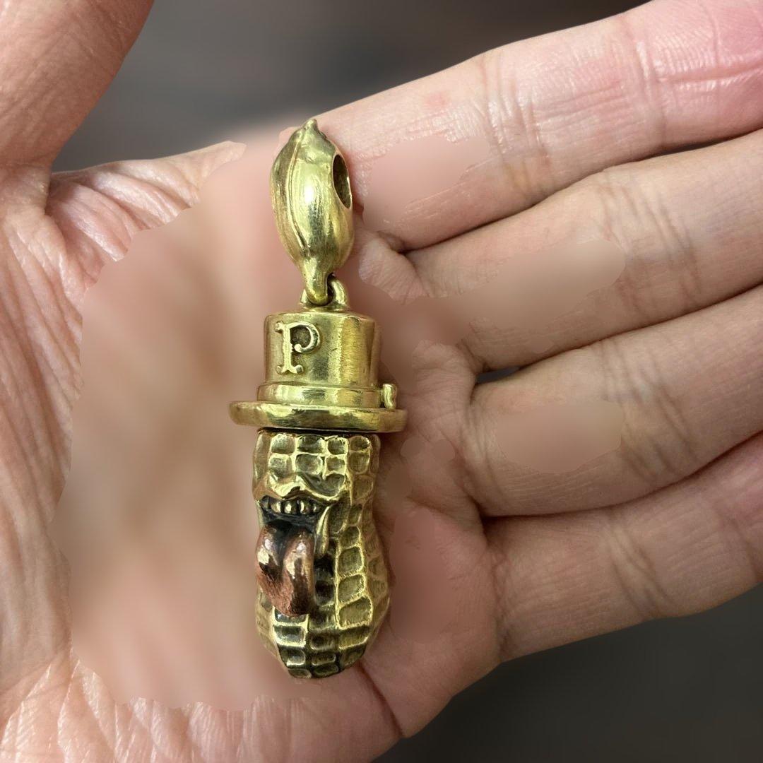 ピーナッツカンパニー YACHIMATA BERO ピーナッツ キーホルダー