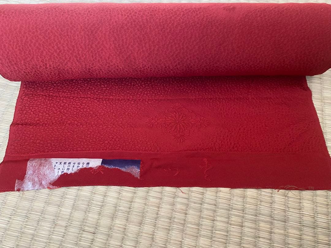 反物　絹　刺繍　着物　赤　赤丹色 未仕立て　リメイク/i020
