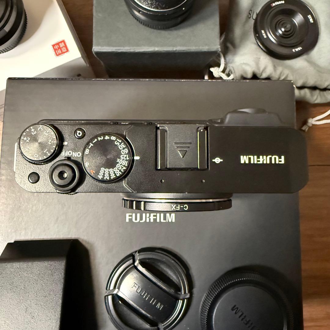 【美品】X-E4 FUJIFILM 本体BLK+レンズ4種+付属品多数