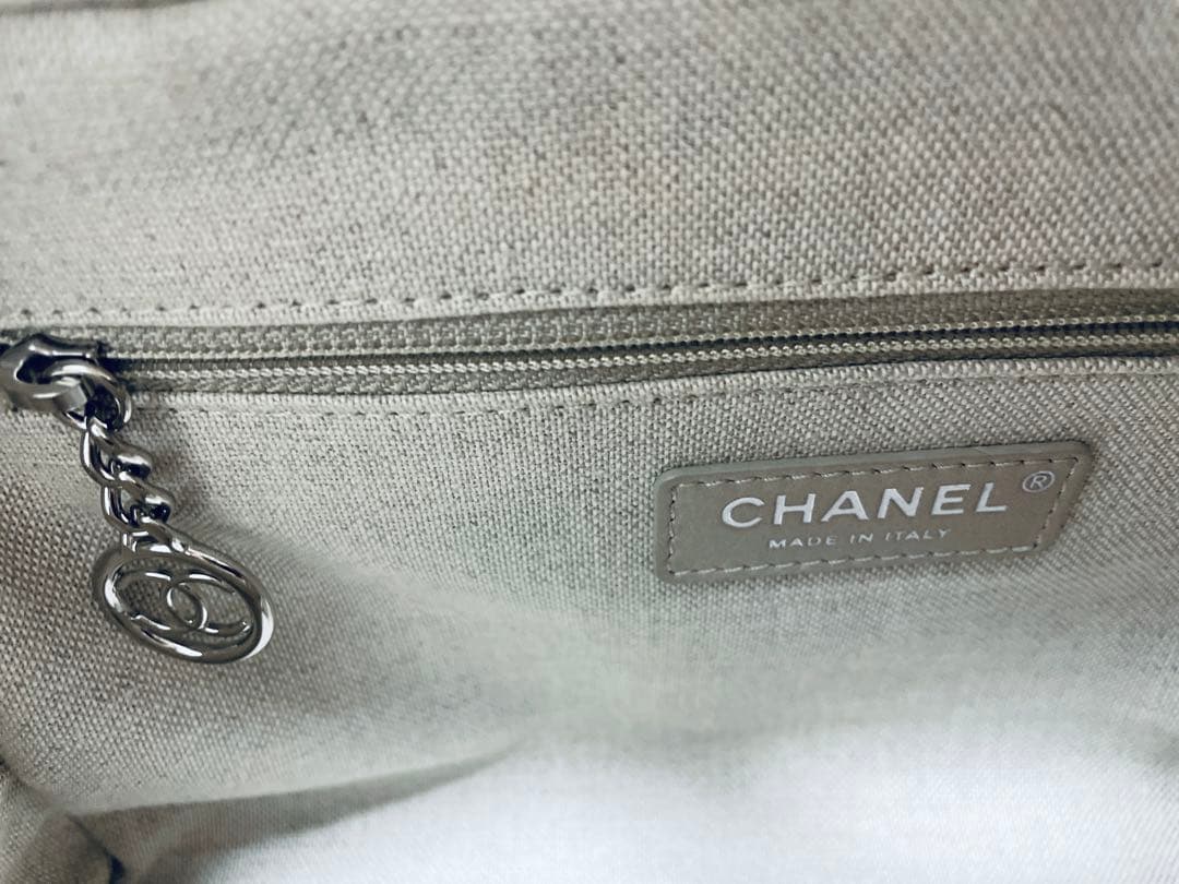 大幅値下げしました。CHANEL ドーヴィルラインチェーンバッグ　高島屋購入