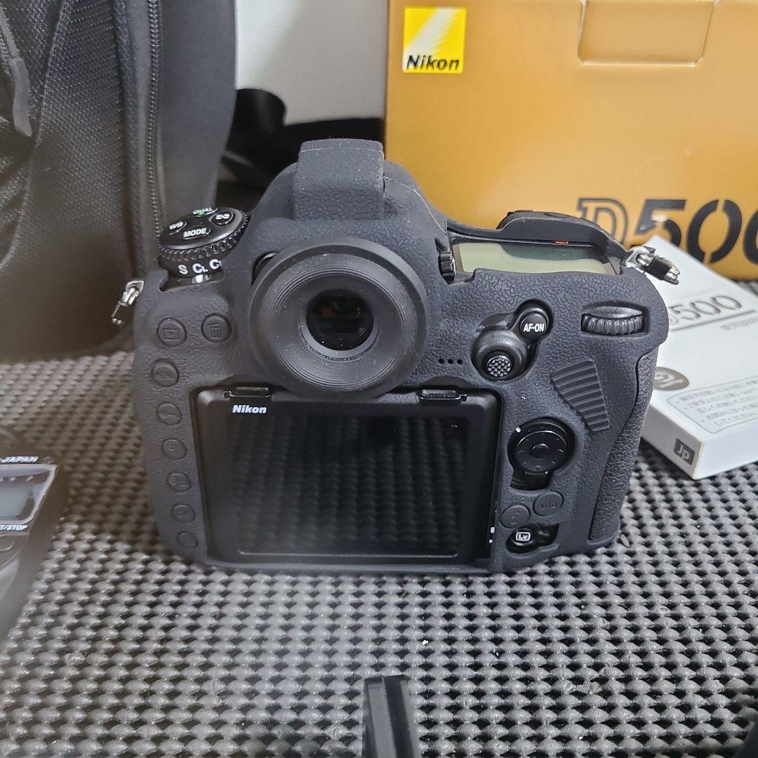 Nikon　D500 　美品　シャッターユニット交換済　　付属品多数