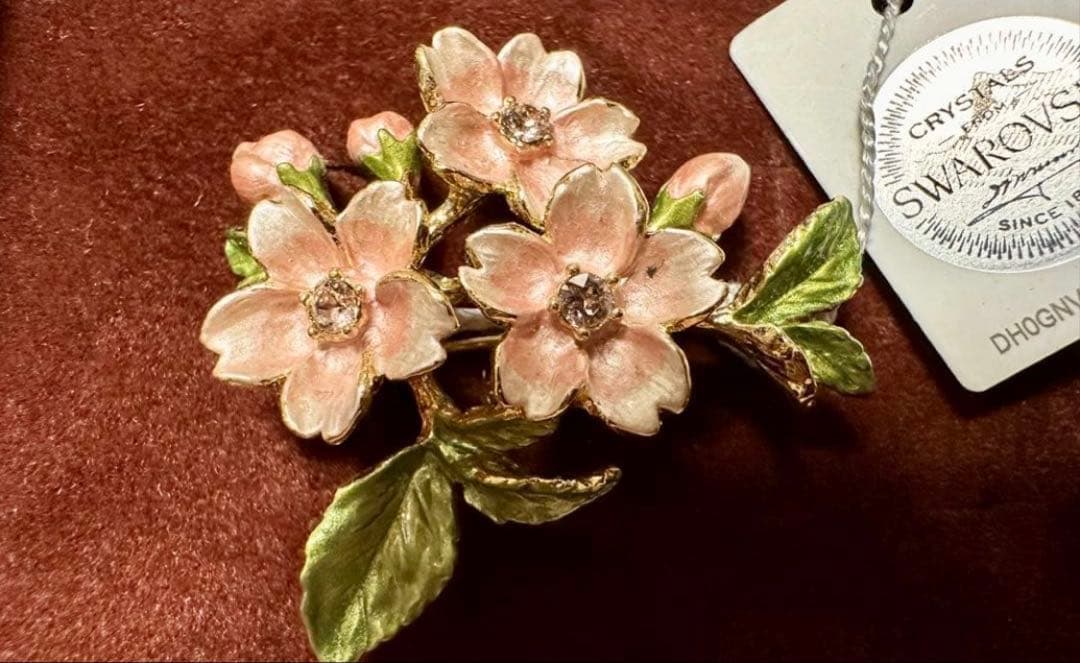 VENDOME BOUTIQU 桜ブローチ Swarovski