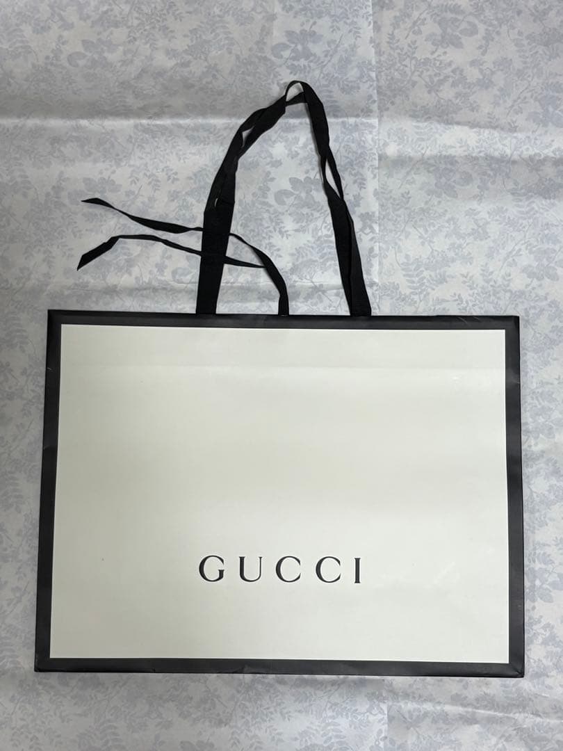 まとめ売り　GUCCI ショップ袋 オリーブグリーン+ホワイト+黒　送料込み