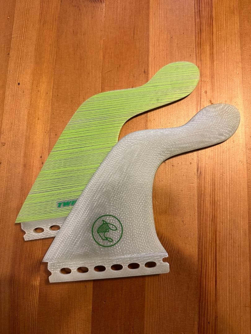 S-WINGS TWIN470 GREEN VOLANツインフィン美品