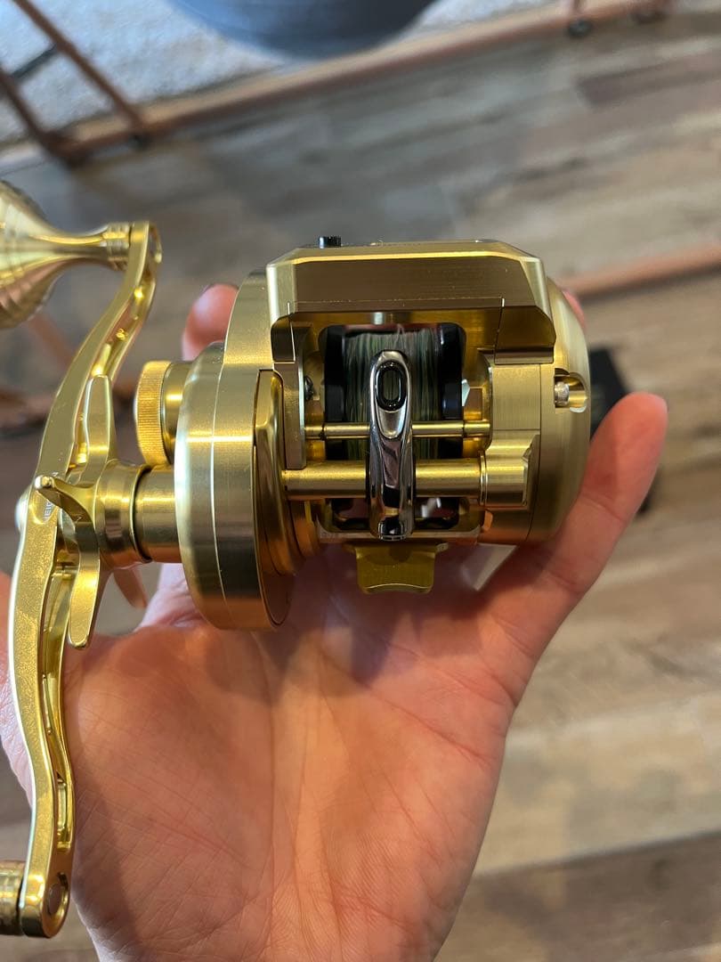 リール SHIMANO OCEA CONQUEST CT 200HG