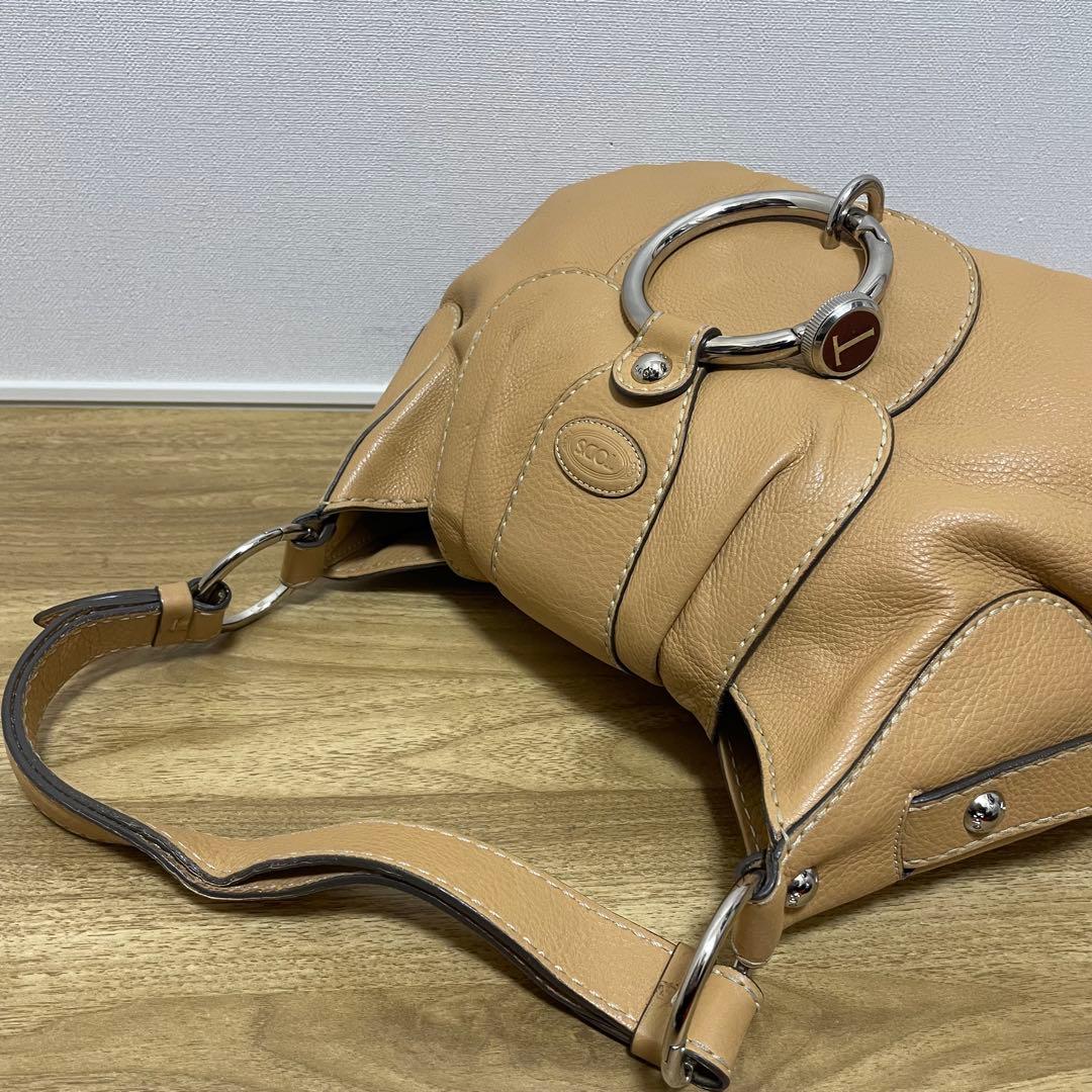 《美品》TOD’S （トッズ）レザー ショルダーバッグ ライトブラウン