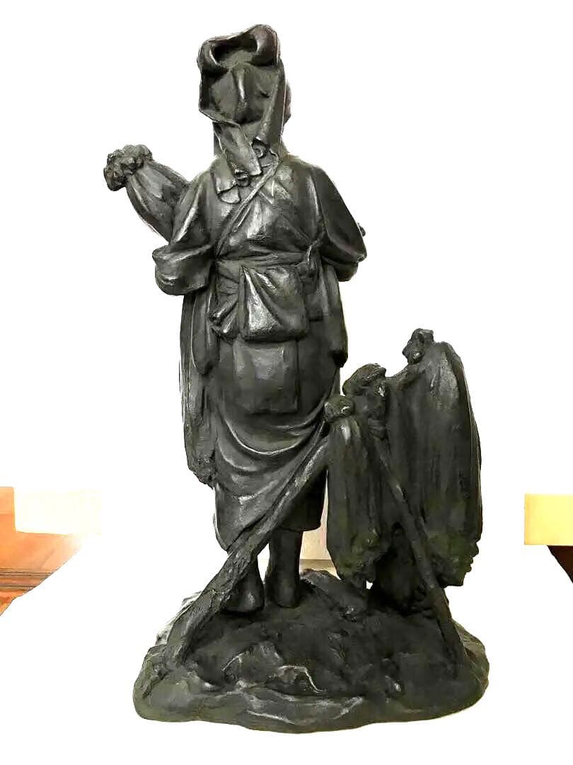 銅製:乙女像「瑞穂の国の娘子らし」