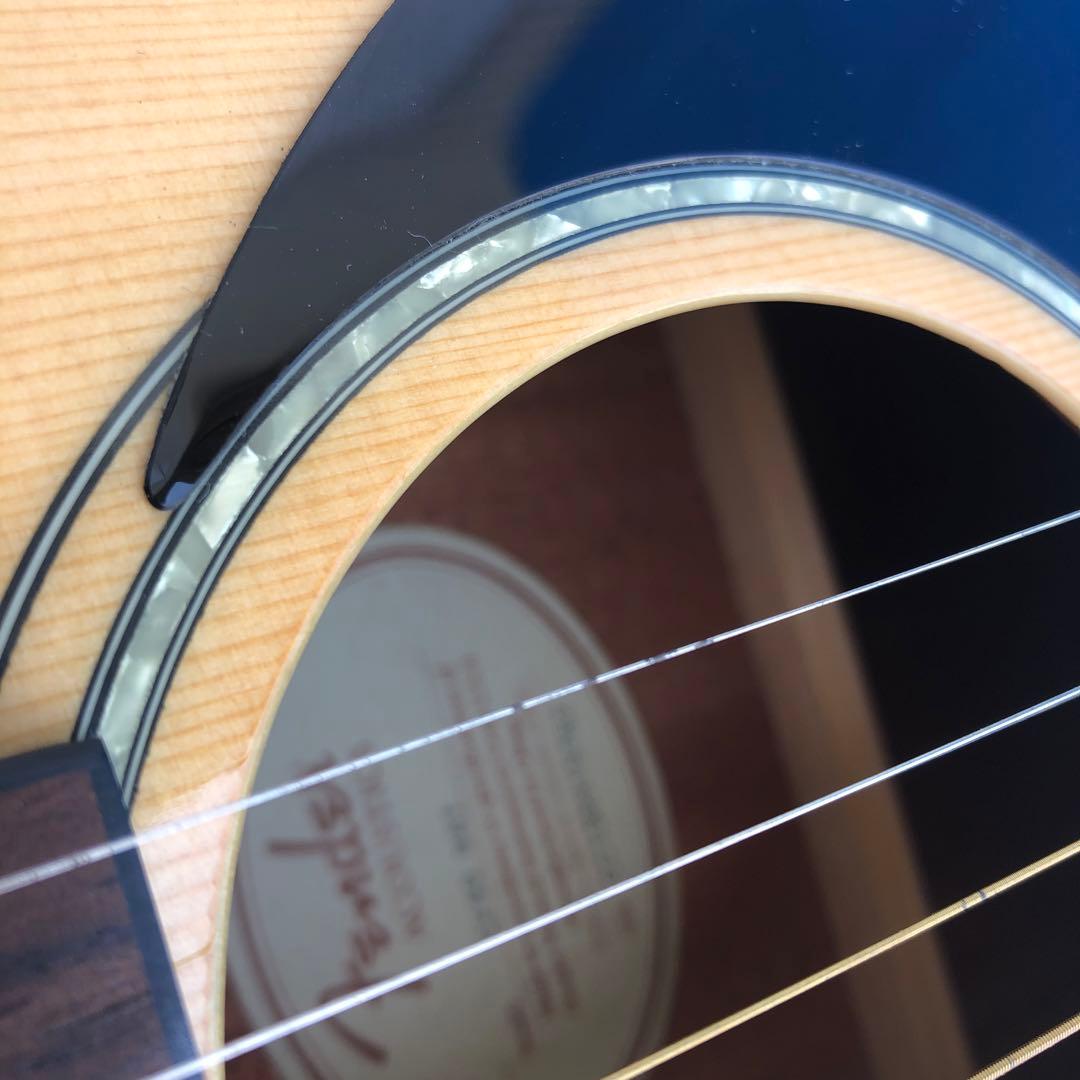 Fender アコースティックギターとハードケース　CF60 NAT ギター台付