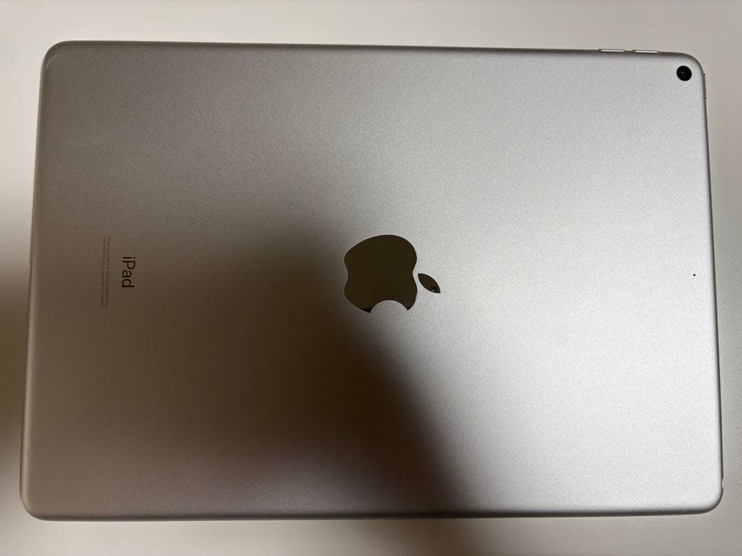 Apple iPad Air 3 64GB 純正smart cover付属