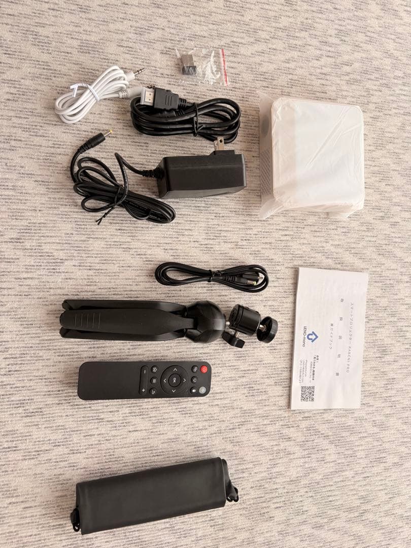 カベーニPRO プロジェクター 【中古品】 ほぼ未使用