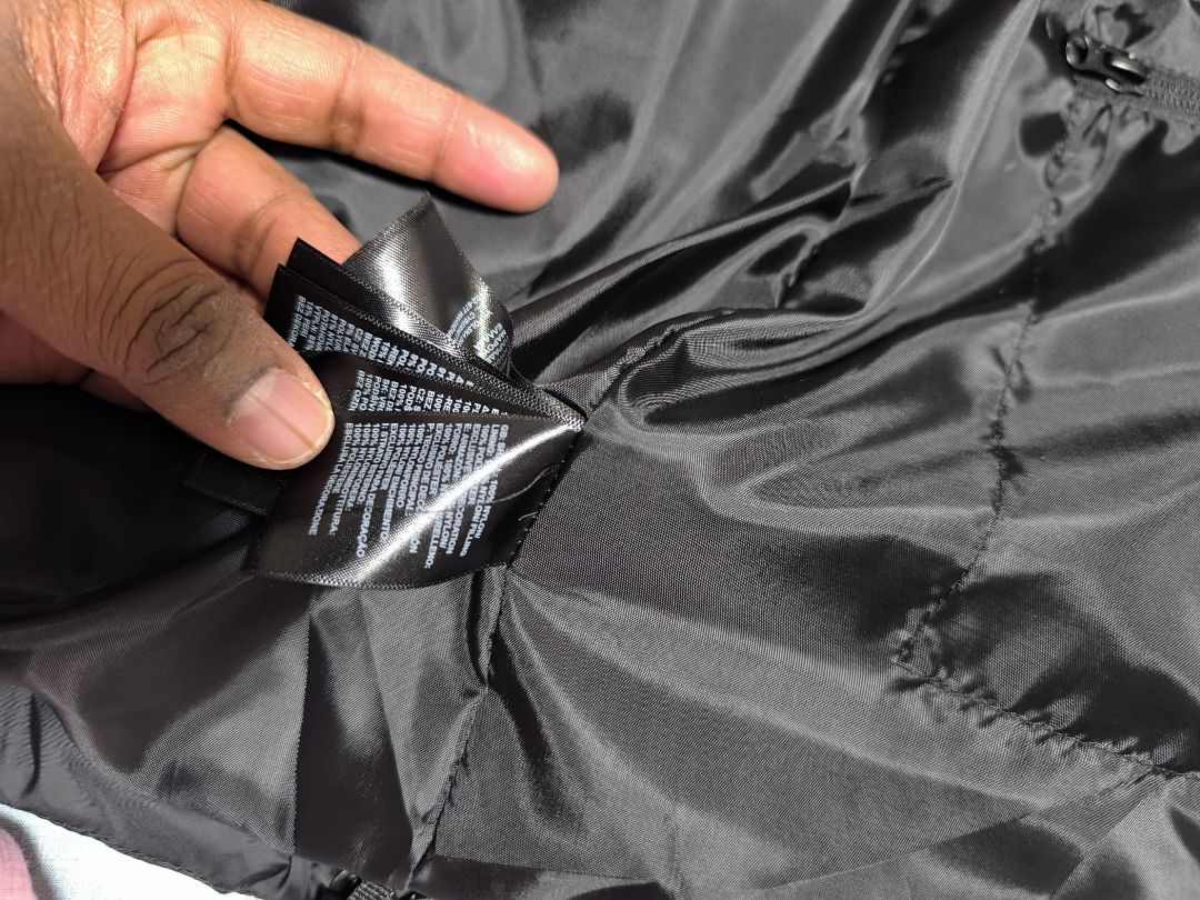 THE** NOR TH FACE.** ブラックダウンジャケット