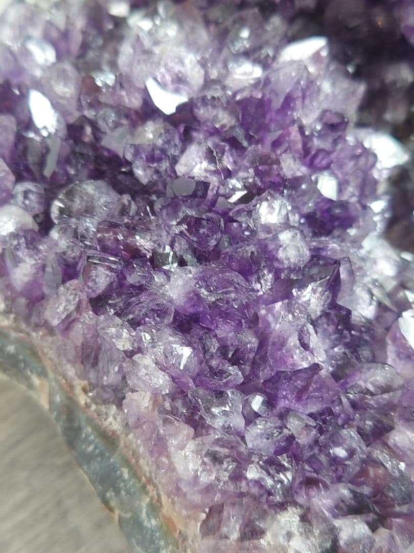 珍しい！コブ付きウルグアイ産アメジストクラスター