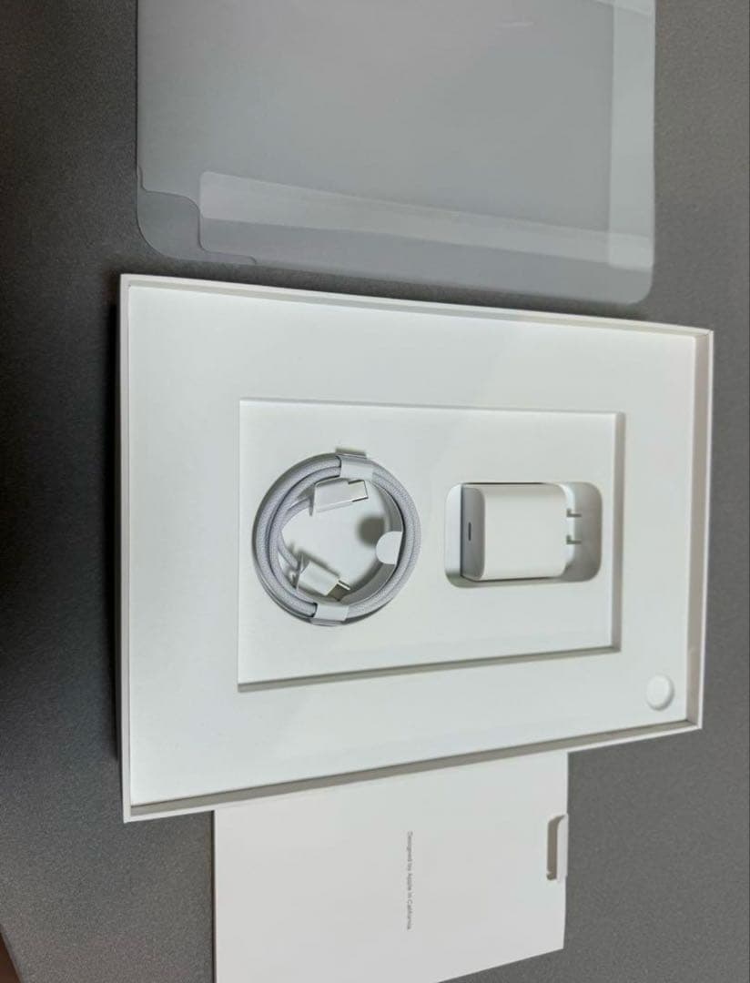 Apple iPad (第11世代) ホワイト