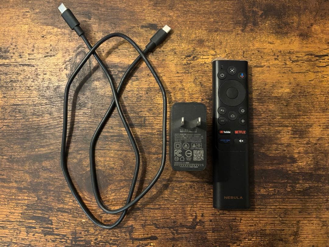 NEBULA Capsule 3 Laser プロジェクター 本体/専用スタンド